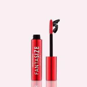 Fantasize Red Mascara by One/Size